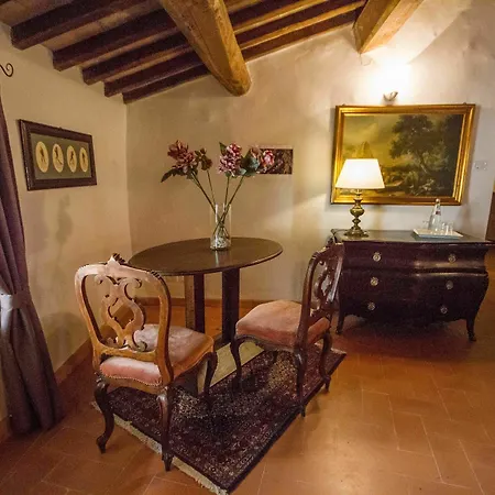 Hotel Castello Di Petroro 3*